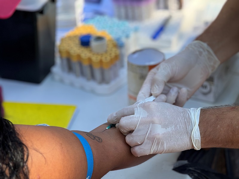 Operativo de salud por el Mes de la Mujer acercó controles médicos, estudios y asesoramiento integral en la plaza San Martín de Posadas imagen-5