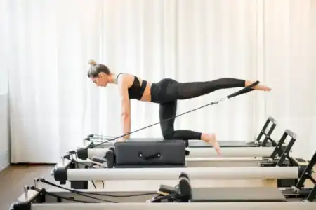 Pilates: cómo el trabajo del core y la respiración ayudan a mejorar la postura, la movilidad y prevenir lesiones imagen-7