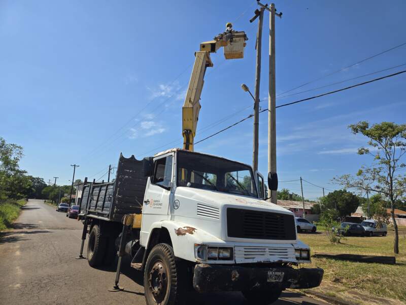 Candelaria: Energía de Misiones cambió 55 postes y 490 luminarias con mejoras en la infraestructura eléctrica imagen-10
