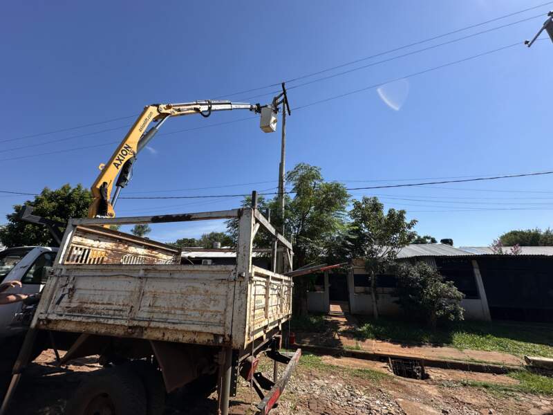 Candelaria: Energía de Misiones cambió 55 postes y 490 luminarias con mejoras en la infraestructura eléctrica imagen-8