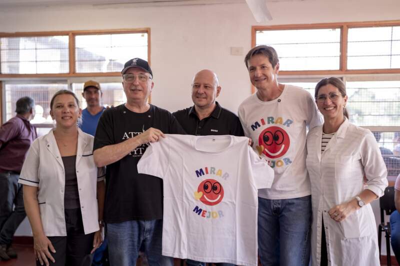 Passalacqua acompañó un nuevo operativo de Mirar Mejor en Panambí: “Todo lo que uno puede dar, se debe dar con cariño, con amor y muy cerquita de la gente” 3 Passalacqua acompañó un nuevo operativo de Mirar Mejor en Panambí: “Todo lo que uno puede dar, se debe dar con cariño, con amor y muy cerquita de la gente” imagen-2