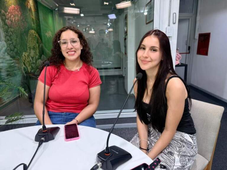 De los monitores en blanco y negro al streaming: estudiantes de Producción Multimedial analizaron la evolución tecnológica de los medios imagen-35