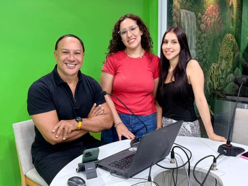 De los monitores en blanco y negro al streaming: estudiantes de Producción Multimedial analizaron la evolución tecnológica de los medios imagen-6