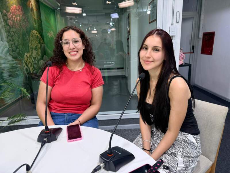 De los monitores en blanco y negro al streaming: estudiantes de Producción Multimedial analizaron la evolución tecnológica de los medios imagen-8