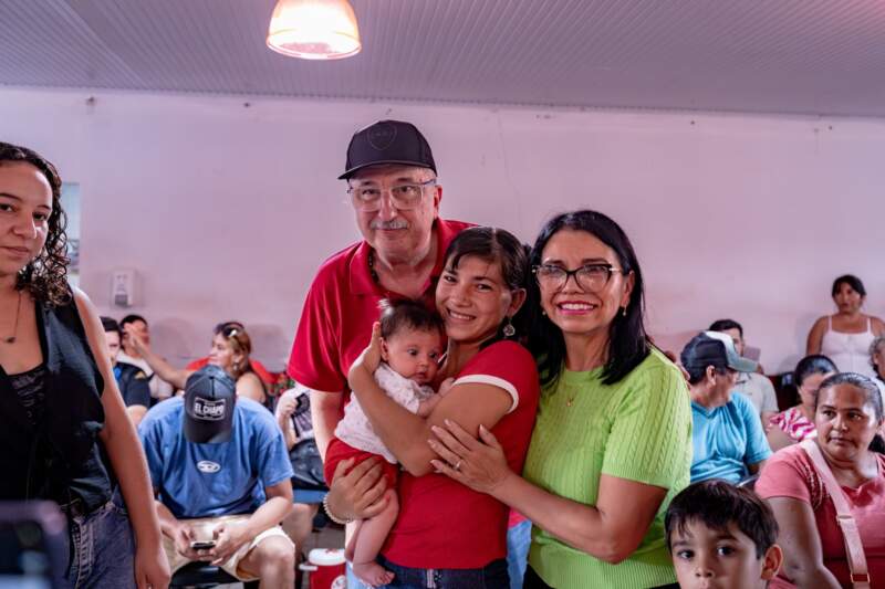 "Esto no es solo un acto de entrega de títulos, es un acto de amor", dijo Passalacqua en Santa Ana imagen-2