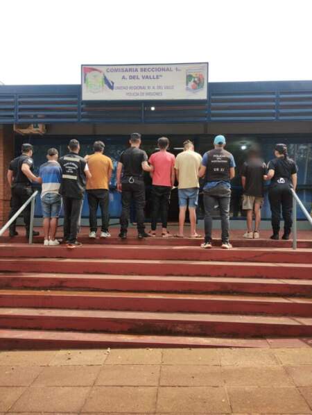 Video viral de una gresca en la Ruta 14 terminó con cinco detenidos en Aristóbulo del Valle imagen-7