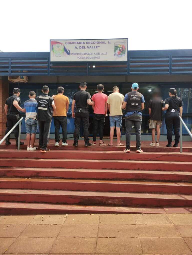 Video viral de una gresca en la Ruta 14 terminó con cinco detenidos en Aristóbulo del Valle imagen-14