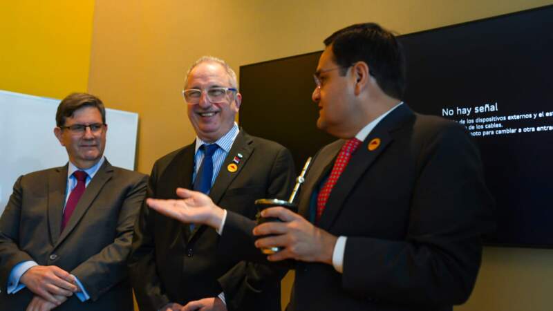 En Perú, Passalacqua se reunió con el Gobernador de la Región de Lambayeque para impulsar una ruta de turismo religioso internacional imagen-2