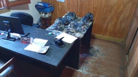 Habría provocado un principio de incendio en la oficina de su tía y terminó detenido por agentes encubiertos en Posadas imagen-5