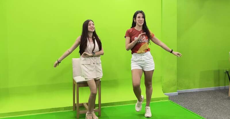 Entre plumas, samba y responsabilidad: la posadeña Mariana Verón contó cómo vivió su paso por el Sambódromo de Río imagen-4