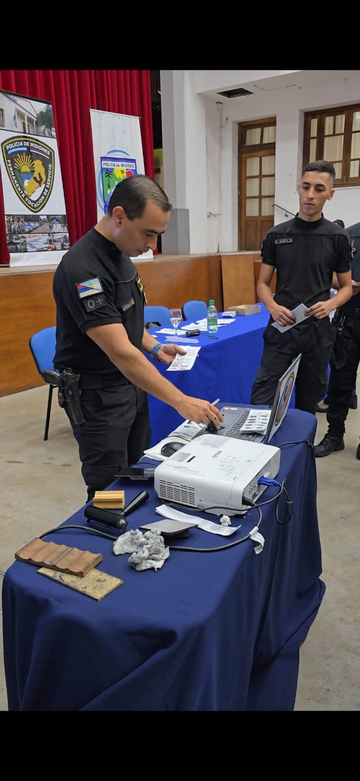 La Policía de Misiones avanza en la digitalización de prontuarios con nuevas capacitaciones en dactiloscopía imagen-2