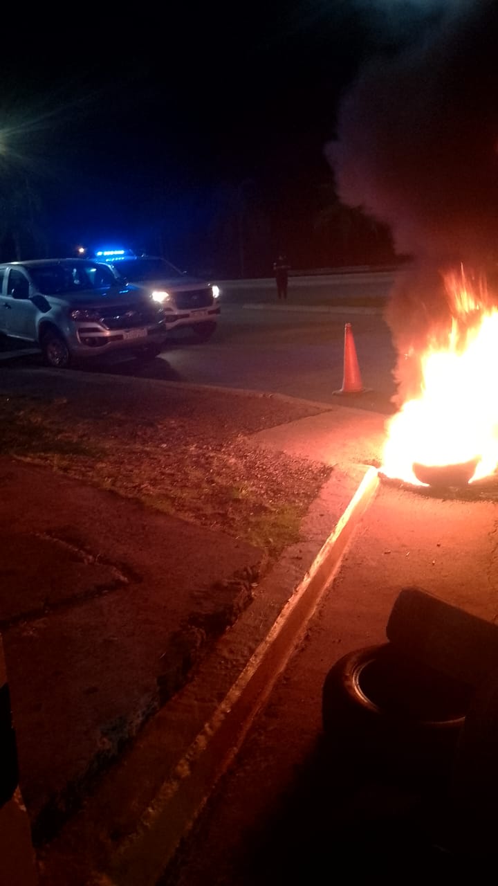 Paro de empleados municipales en Posadas: reclamo salarial deja a la ciudad sin recolección de residuos imagen-2