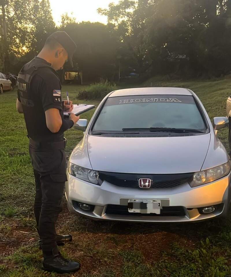 Panambí: detuvieron a un hombre con pedido de captura que amenazó de muerte e intentó embestir a otro con el auto imagen-2