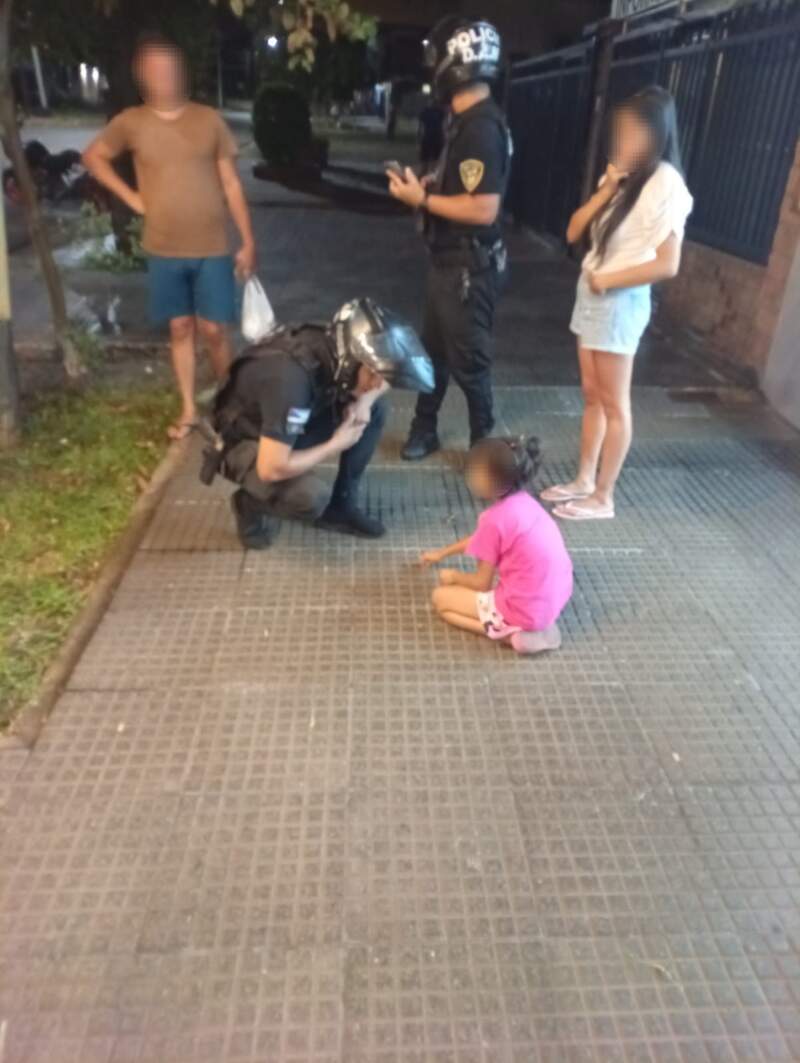 Activaron protocolos de búsqueda y encontraron a dos niñas extraviadas en 25 de Mayo y Posadas 5 Activaron protocolos de búsqueda y encontraron a dos niñas extraviadas en 25 de Mayo y Posadas imagen-4
