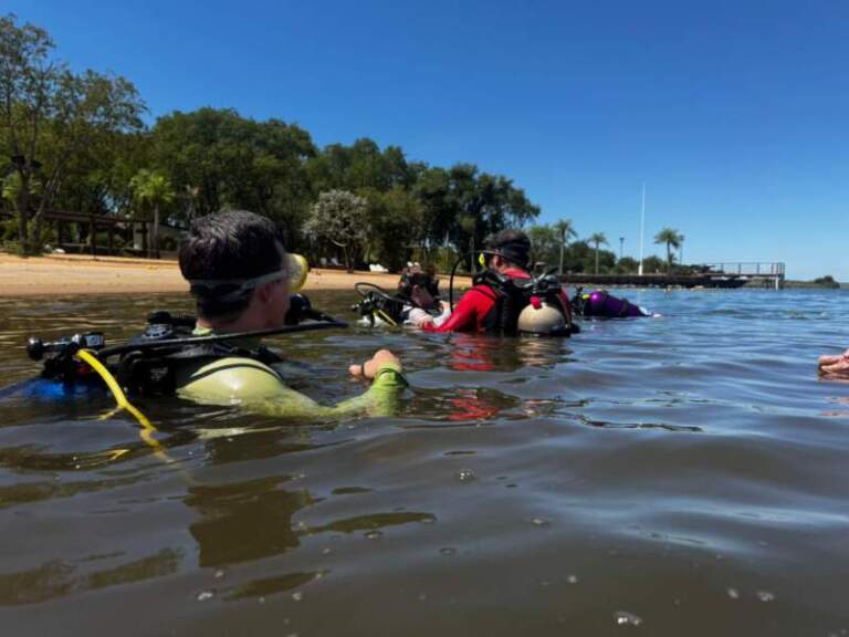 El río como aula: El Palenque lanza un curso de buceo con certificación internacional imagen-11