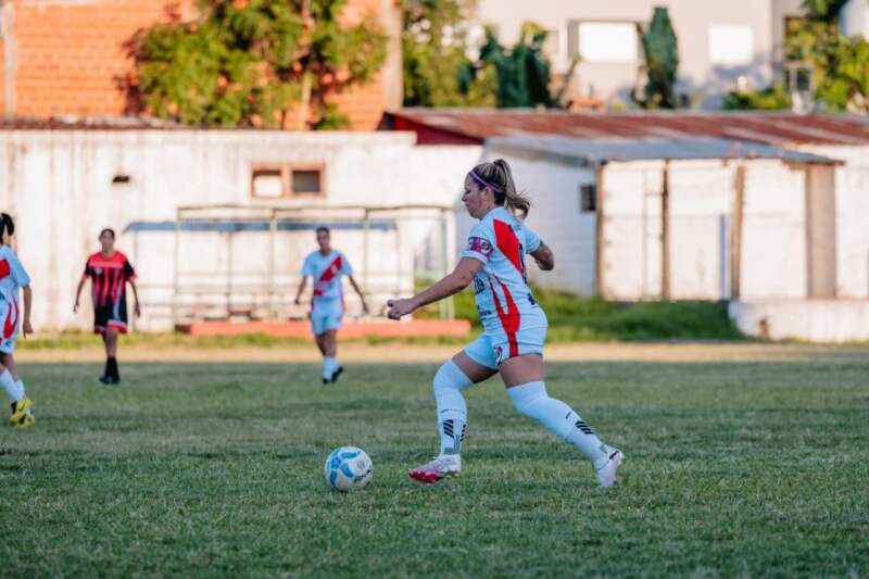 Fútbol: en Posadas se disputa la Copa Nacional Femenina 4 Fútbol: en Posadas se disputa la Copa Nacional Femenina imagen-3