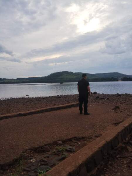 Inhabilitan el paso fronterizo Panambí–Porto Vera Cruz por la histórica bajante del río Uruguay Inhabilitan el paso fronterizo Panambí–Porto Vera Cruz por la histórica bajante del río Uruguay imagen-5