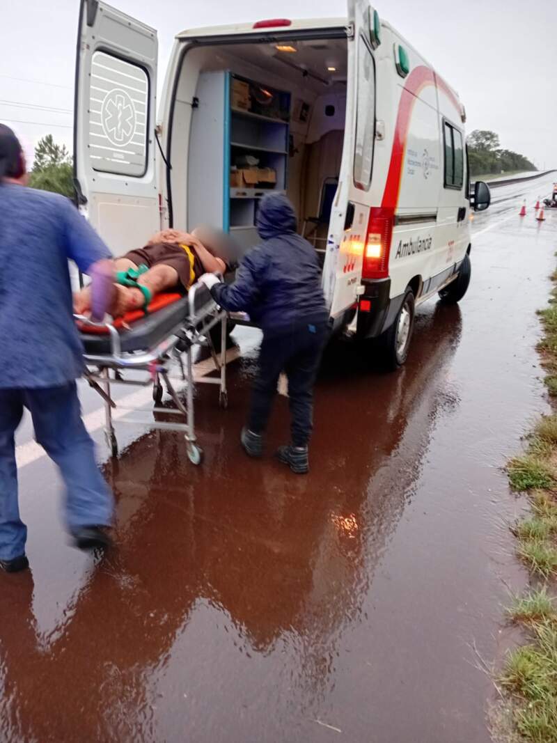 Garupá: Motociclista resultó lesionado tras despitar sobre la Ruta Nacional 105 3 Garupá: Motociclista resultó lesionado tras despitar sobre la Ruta Nacional 105 imagen-2