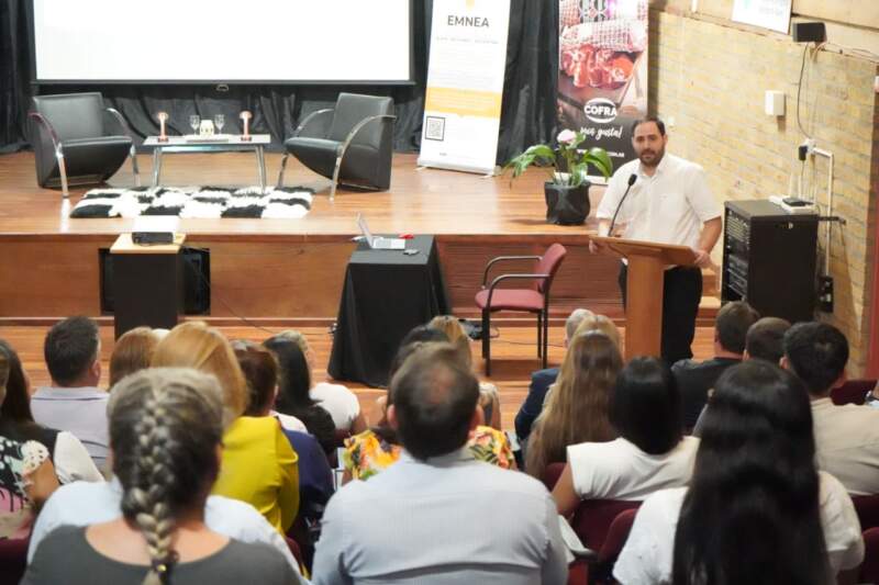 En Alem abren inscripciones para la Escuela de Negocios: el programa que impulsa emprendedores y genera empleo local imagen-6