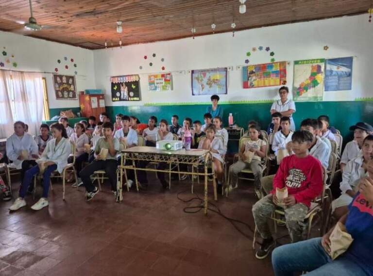 Impulsan nuevas experiencias educativas con el cortometraje “Reviro y Mate Cocido” imagen-6