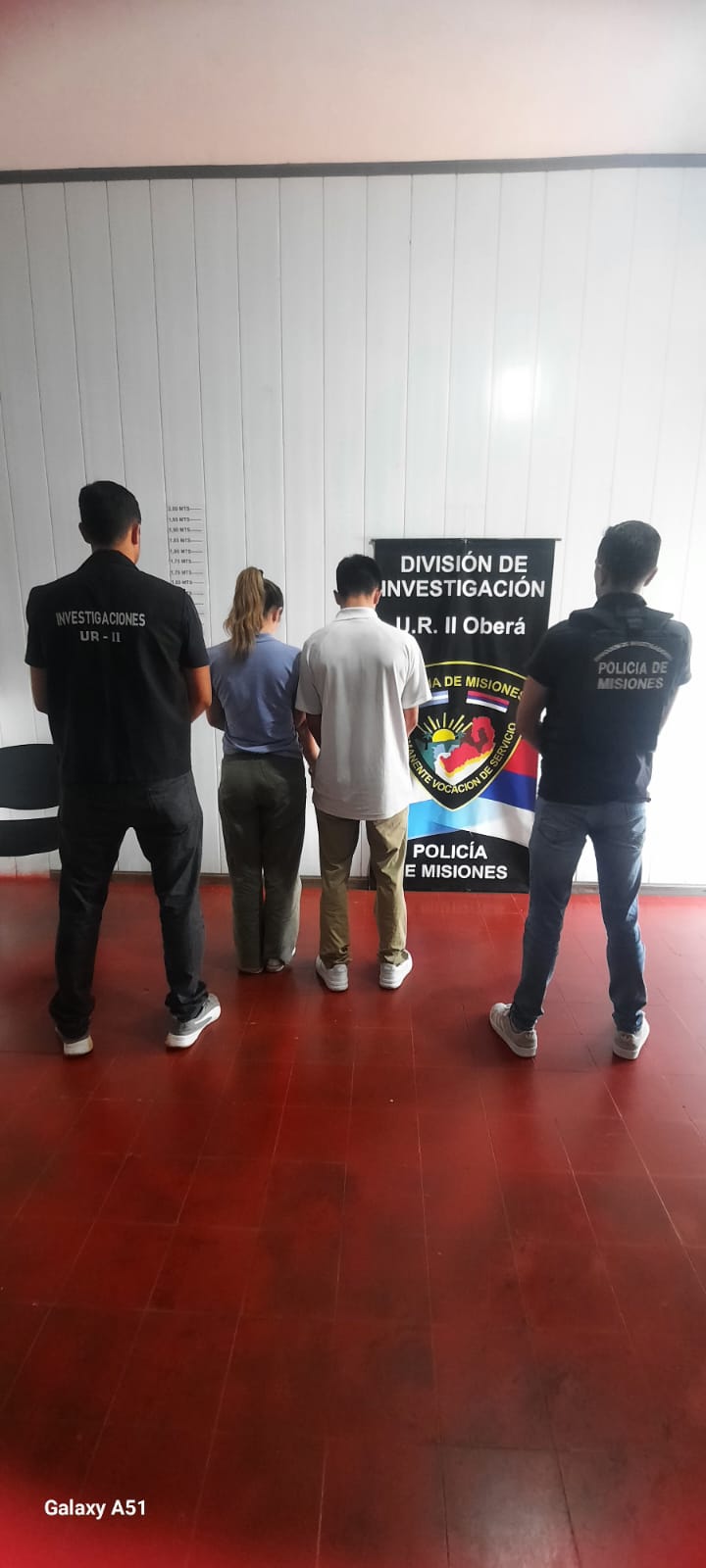 Comprobantes truchos y confianza previa: así una pareja estafó casi $50 millones a un local en Posadas y terminó detenida 3 Comprobantes truchos y confianza previa: así una pareja estafó casi $50 millones a un local en Posadas y terminó detenida imagen-2