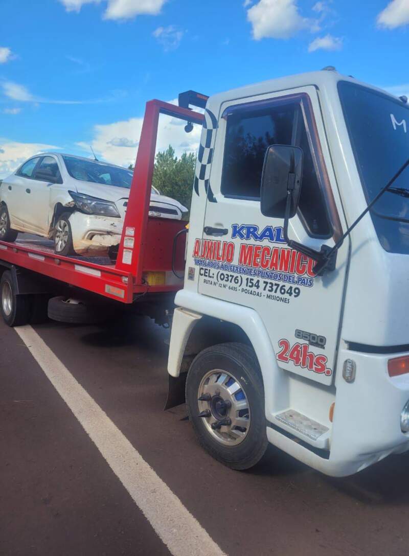 El conductor que impactó contra el muro central en la Ruta 12 dio positivo al test de alcoholemia imagen-12
