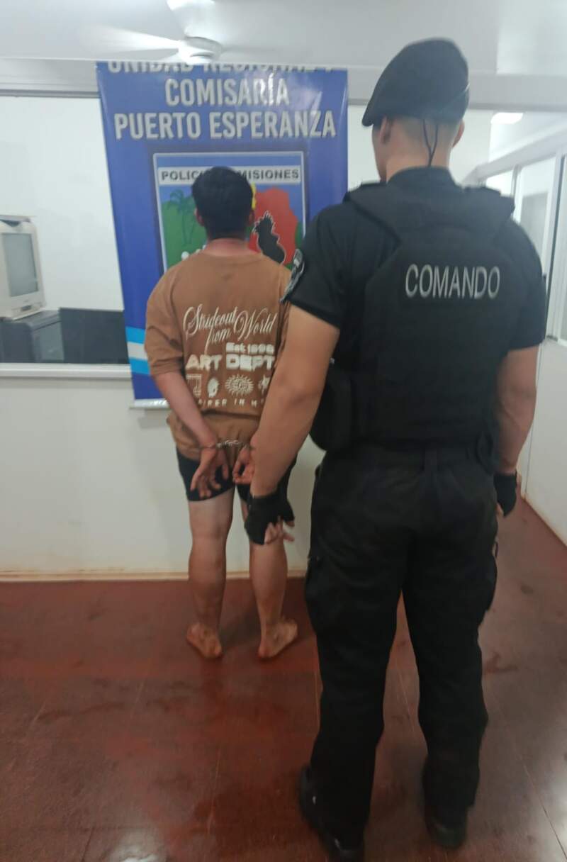 Desató una peligrosa fuga tras chocar un comercio y terminó detenido en Wanda imagen-6