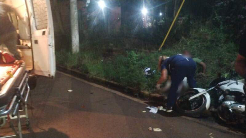 Siniestro vial entre un auto y una moto dejó un hombre con lesiones graves en Posadas imagen-6