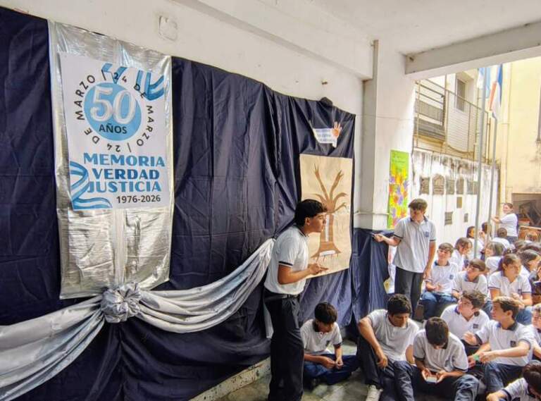 "Memoria, Verdad y Justicia": alumnos de la Epet Nº2 reflexionaron sobre la libertad y vivir en democracia imagen-20