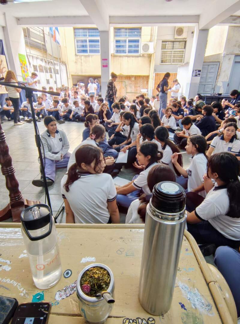 "Memoria, Verdad y Justicia": alumnos de la Epet Nº2 reflexionaron sobre la libertad y vivir en democracia 4 "Memoria, Verdad y Justicia": alumnos de la Epet Nº2 reflexionaron sobre la libertad y vivir en democracia imagen-3