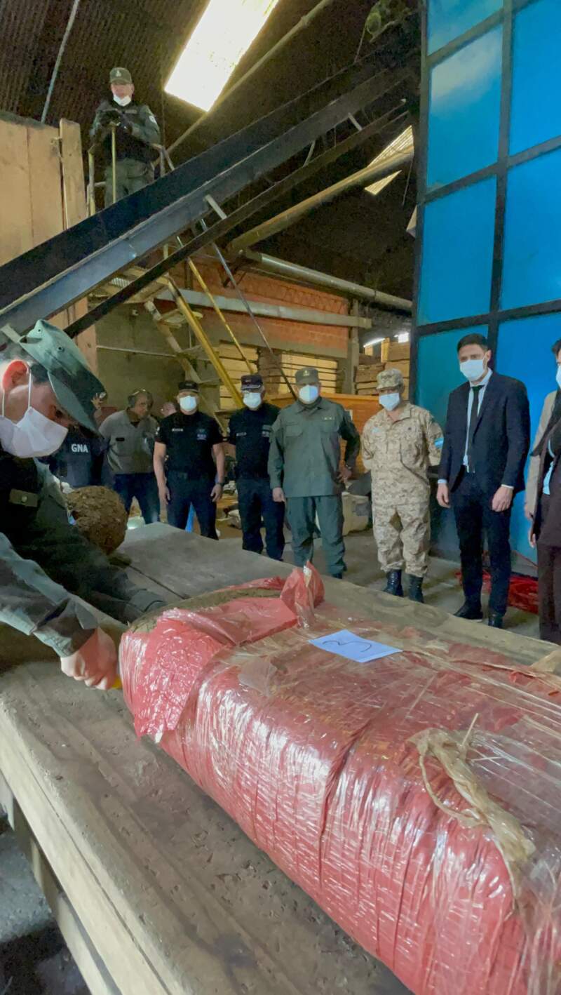 Destruyeron casi una tonelada y media de droga incautada por la Policía y resguardada en comisarías de Misiones 11 Destruyeron casi una tonelada y media de droga incautada por la Policía y resguardada en comisarías de Misiones imagen-10