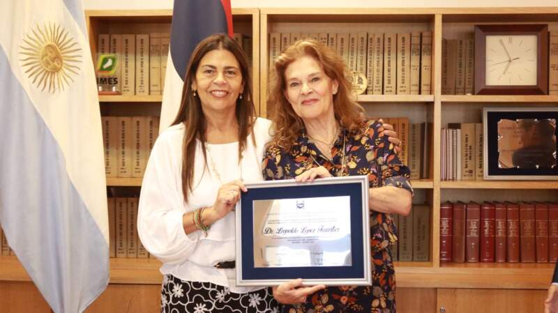 A 50 años del Golpe cívico militar, el STJ rindió homenaje al ex ministro Leopoldo López Forastier 3 A 50 años del Golpe cívico militar, el STJ rindió homenaje al ex ministro Leopoldo López Forastier imagen-2