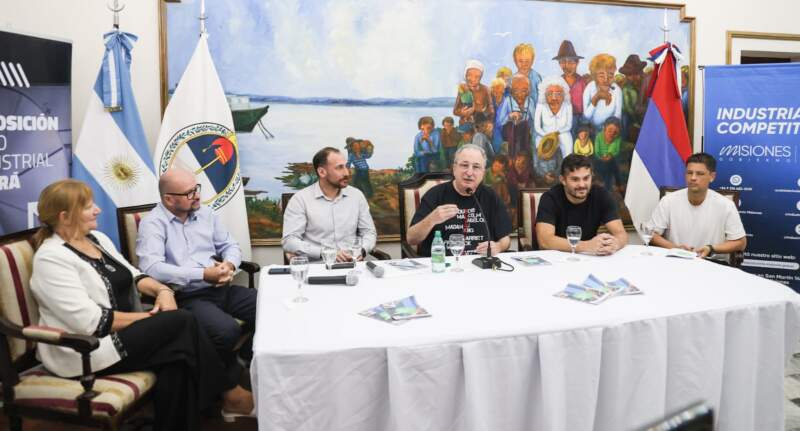 "Los misioneros tenemos un solo sentido, que es caminar hacia adelante", dijo Passalacqua en el lanzamiento de la Expo Agro Industrial Oberá imagen-2