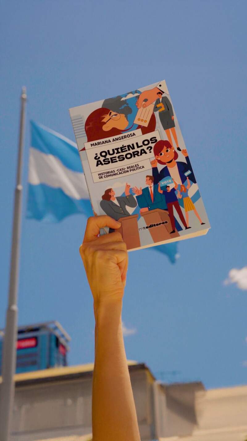 Mariana Angerosa presentó “¿Quién los asesora? Historias casi reales de comunicación política” y analizó el impacto de las redes en la política actual 9 Mariana Angerosa presentó “¿Quién los asesora? Historias casi reales de comunicación política” y analizó el impacto de las redes en la política actual imagen-8