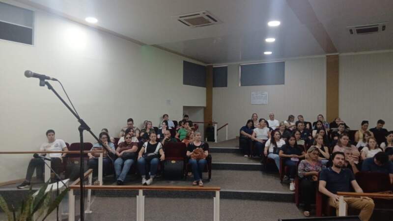 Prevención del suicidio: más de 600 docentes se capacitarn en Oberá imagen-4