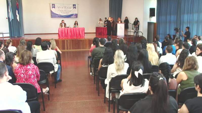 Más que una colación: la UNaM convirtió su acto en una defensa abierta de la universidad pública imagen-6