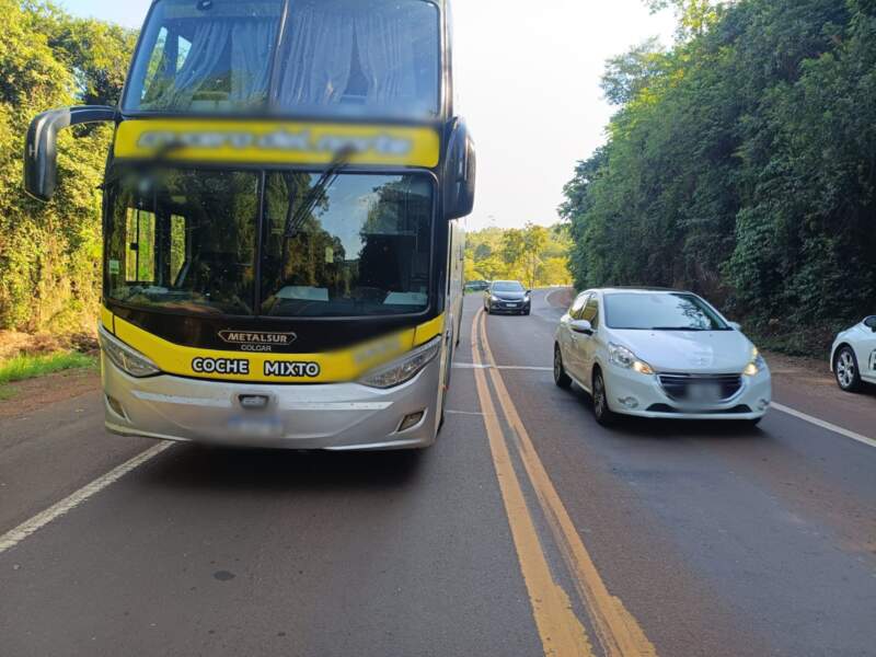 Puerto Piray: la Ruta Nacional 12 está obstruida por un ómnibus averiado imagen-18