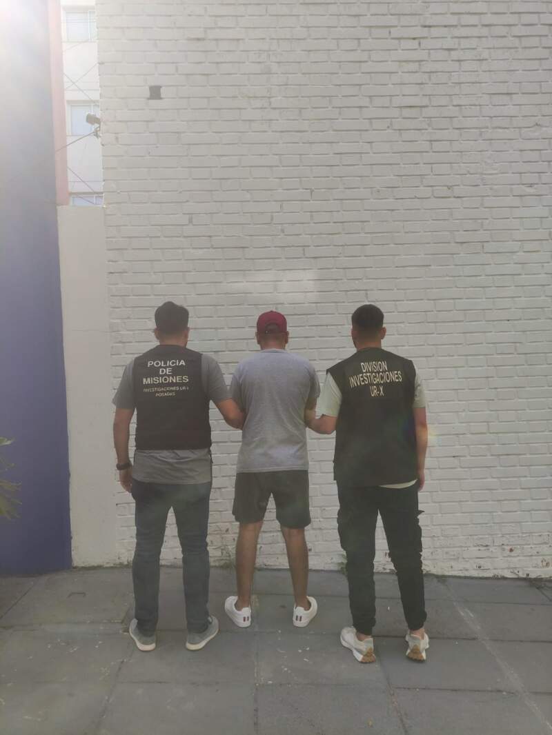 Detuvieron a un estafador que generó pérdidas millonarias a un comercio: utilizaba identidades falsas y cheques adulterados 3 Detuvieron a un estafador que generó pérdidas millonarias a un comercio: utilizaba identidades falsas y cheques adulterados imagen-2