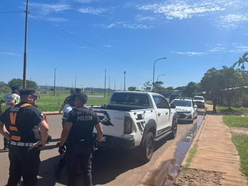 Tres detenidos por irrumpir en una casa armados para el cobro de una deuda: dos tenían pedido de captura 7 Tres detenidos por irrumpir en una casa armados para el cobro de una deuda: dos tenían pedido de captura imagen-6