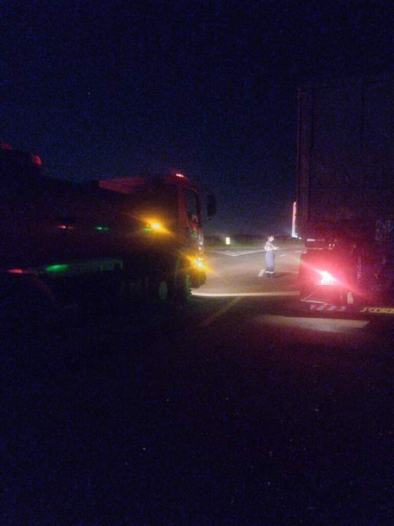 Se incendió el tráiler de un camión en la Ruta 12 y el conductor logró evitar que el fuego se propague imagen-7