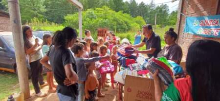 La Clínica del Juguete entregó más de 300 kits escolares en distintos barrios en el inicio del ciclo lectivo 2026 La Clínica del Juguete entregó más de 300 kits escolares en distintos barrios en el inicio del ciclo lectivo 2026 imagen-8