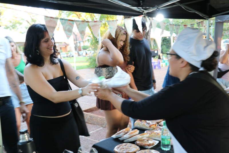 La Legislatura acercó a las emprendedoras a la comunidad con la feria “Mujeres que impulsan Misiones” en el Parque Paraguayo 9 La Legislatura acercó a las emprendedoras a la comunidad con la feria “Mujeres que impulsan Misiones” en el Parque Paraguayo imagen-8