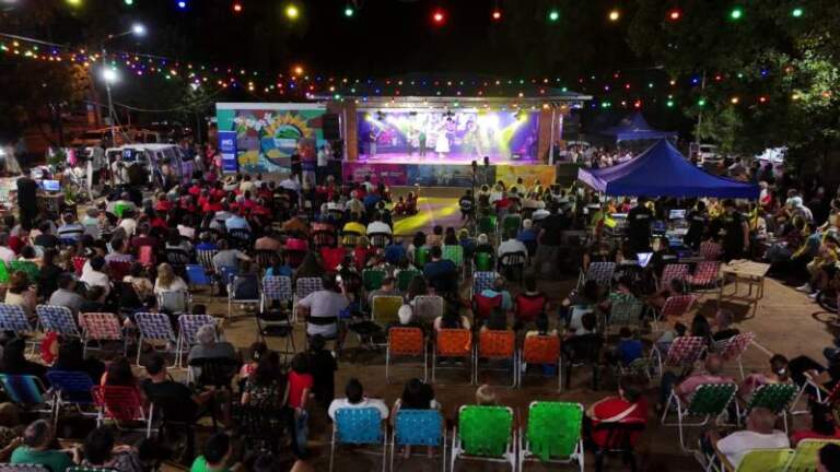 Montecarlo vibró con el Festival Sentir Misionero: multitud, emoción y cultura en escena Montecarlo vibró con el Festival Sentir Misionero: multitud, emoción y cultura en escena imagen-7
