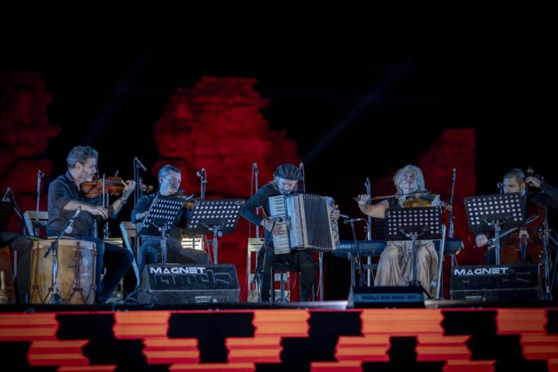 Passalacqua participó junto a una nutrida concurrencia de fieles en la emotiva Misa Popular de las Misiones en San Ignacio imagen-12