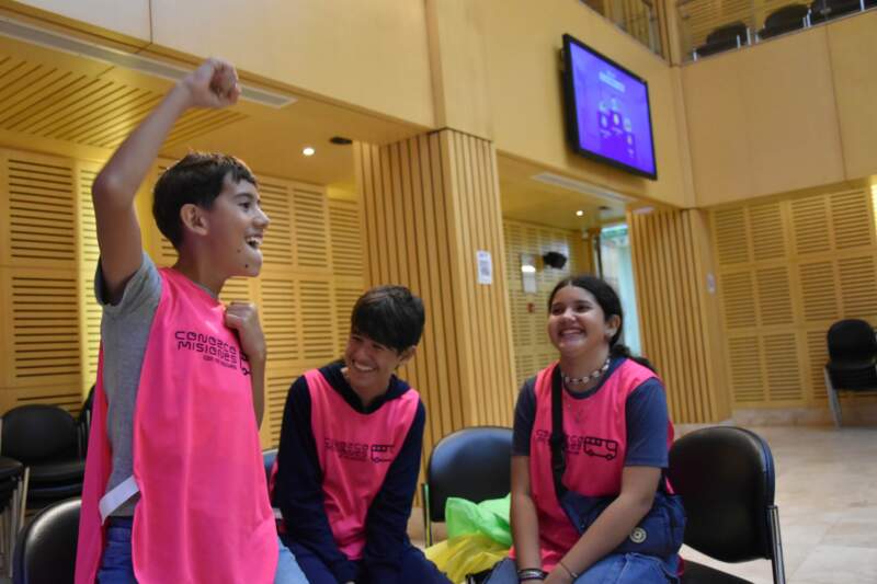 Estudiantes de Montecarlo y Puerto Iguazú participaron de una visita educativa a la Legislatura y aprendieron sobre la creación de leyes imagen-16