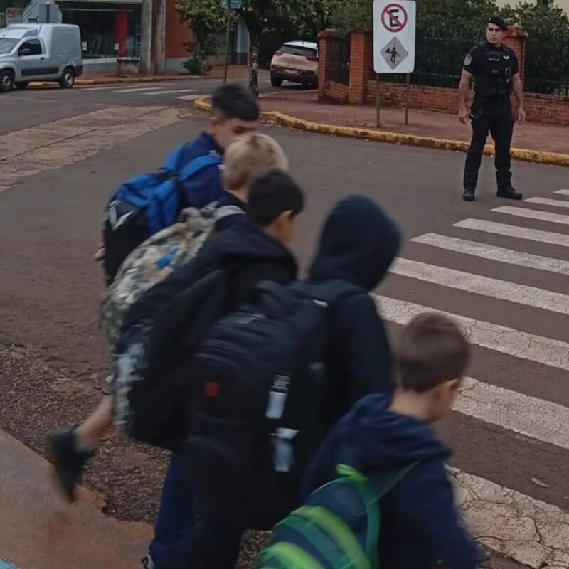 Prevención y acompañamiento en escuelas: la Policía refuerza acciones en el ámbito educativo imagen-2