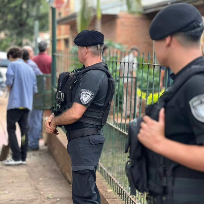 Envío de audios con amenazas a directivo, mensajes intimidatorios y arma de fuego en colegios: cómo fue al abordaje para la seguridad en las escuelas imagen-2