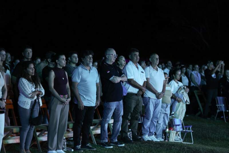 Passalacqua participó junto a una nutrida concurrencia de fieles en la emotiva Misa Popular de las Misiones en San Ignacio imagen-4