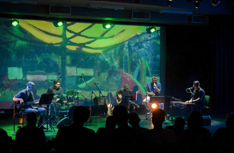 Homenaje a Spinetta en el Teatro Lírico: un recorrido en vivo por todas las etapas de su obra en el Parque del Conocimiento imagen-2