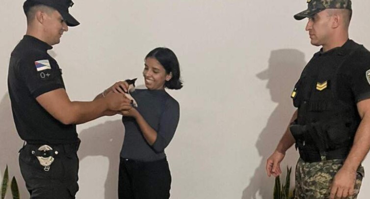 Atrapado en una estructura urbana: rescataron a un felino en 9 de Julio imagen-12